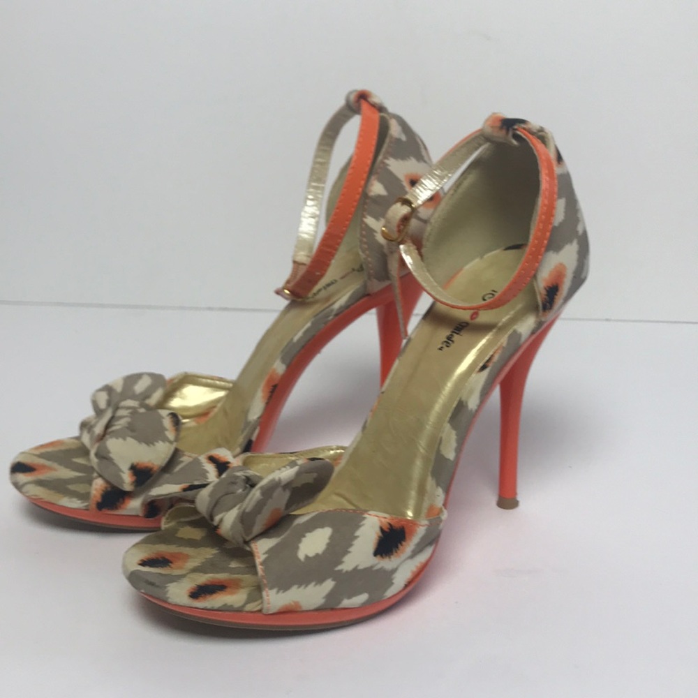 Orange pattern heels.